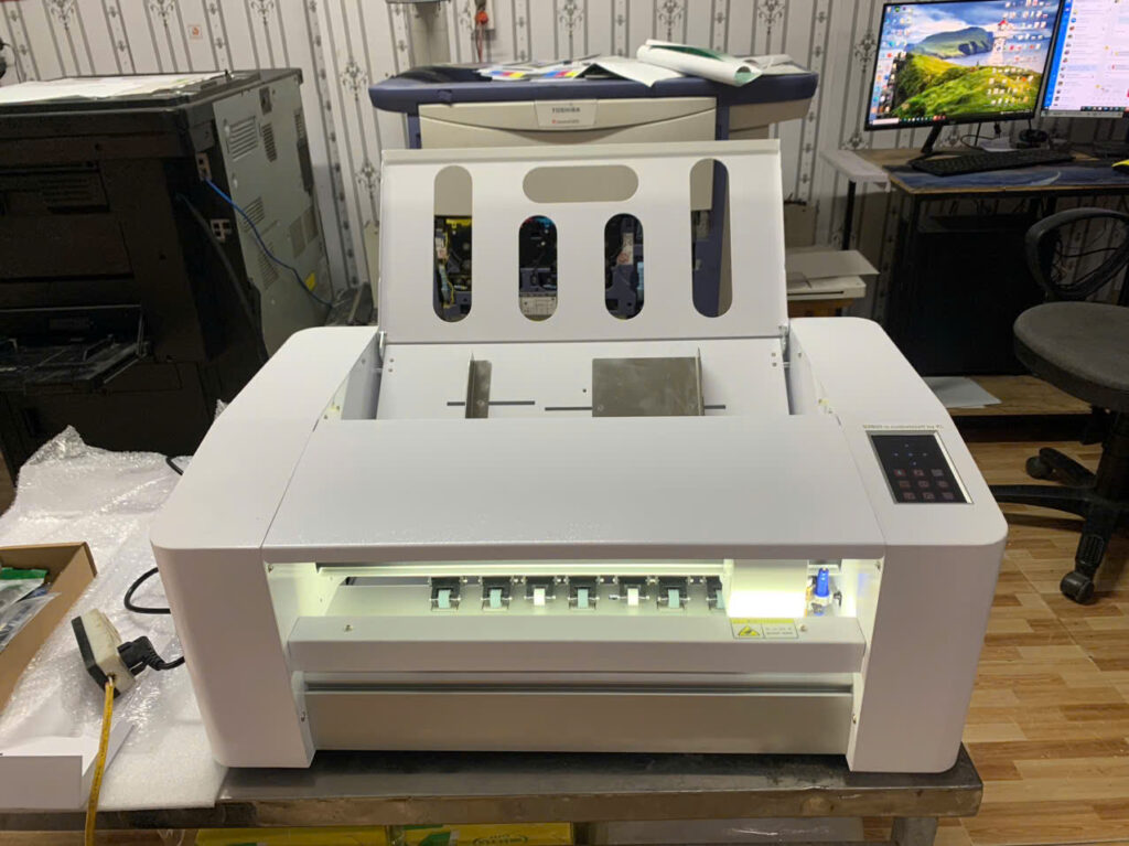 Máy bế tem nhãn - cắt giấy - tạo dường cấn S350II